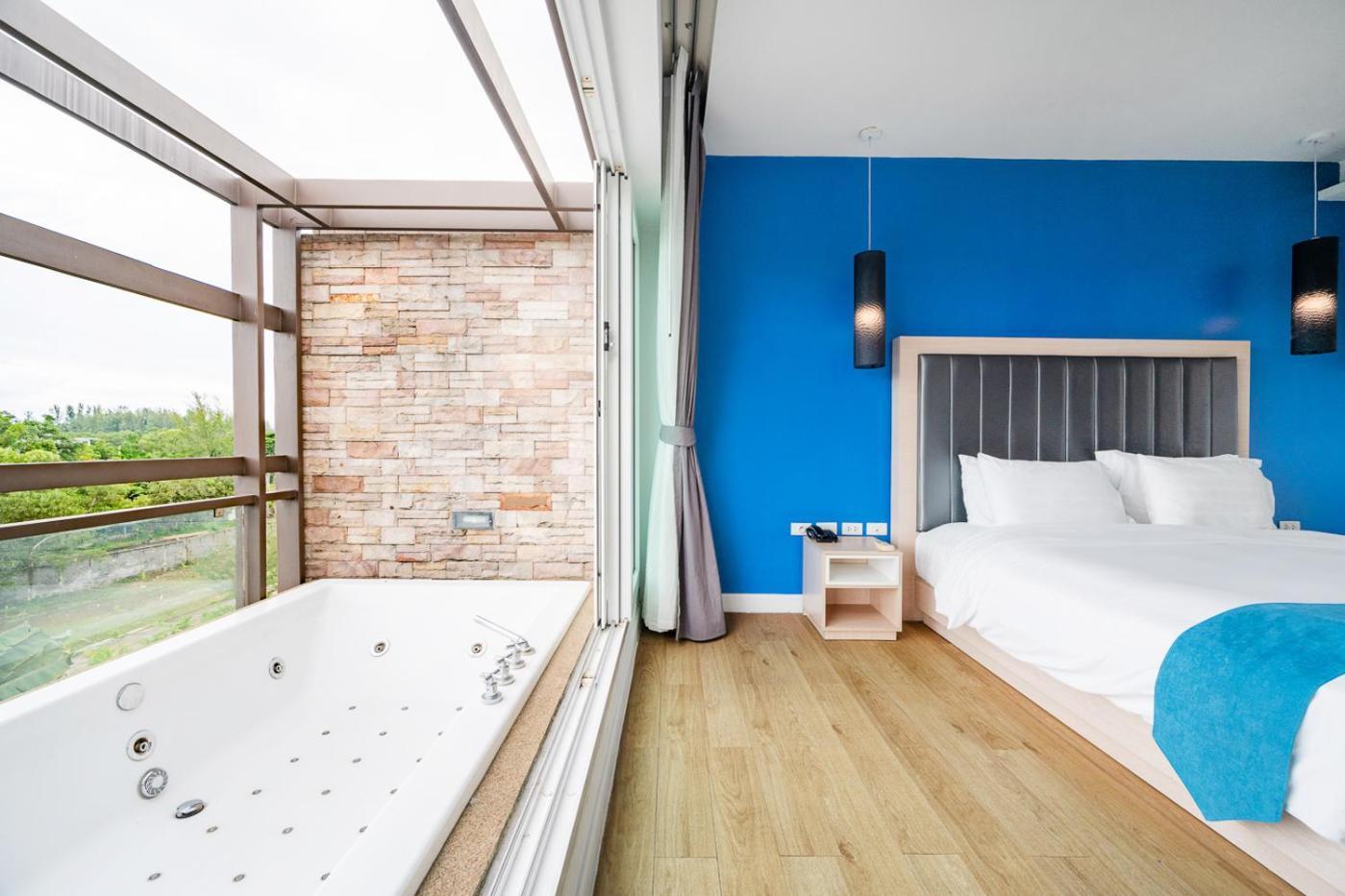 เล ปาล์ม ภูเก็ต บีช รีสอร์ต แอนด์ สปา Aparthotel หาดบางเทา ภายนอก รูปภาพ