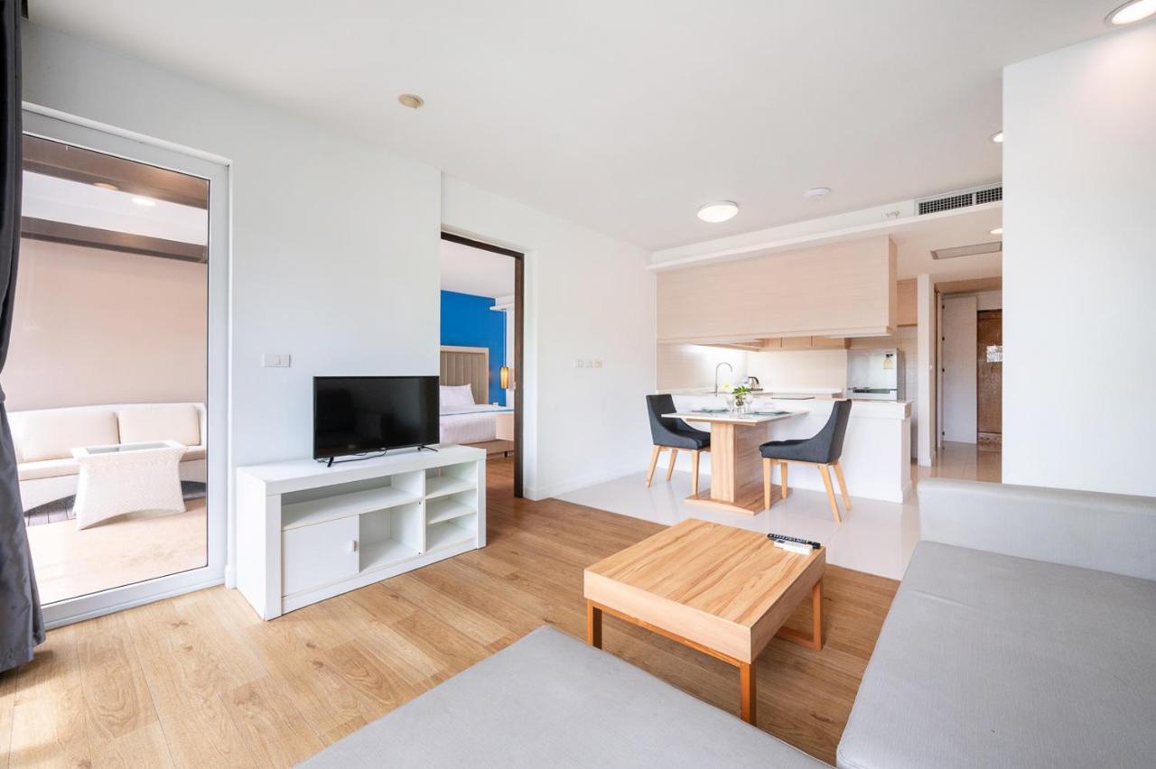 เล ปาล์ม ภูเก็ต บีช รีสอร์ต แอนด์ สปา Aparthotel หาดบางเทา ภายนอก รูปภาพ